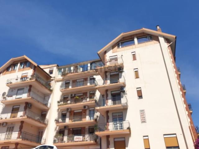 Appartamento in vendita di 145 m² in Piazza Tivoli