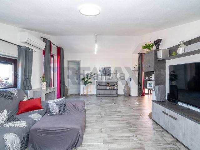Appartamento in vendita di 146 m² in Via Antonio Vivaldi, 27