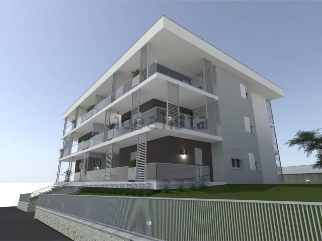 Appartamento in vendita di 146 m² in Via Alcide De Gasperi, 10