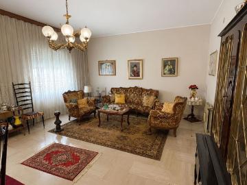 Appartamento in vendita di 146 m² in Via Arturo Graf