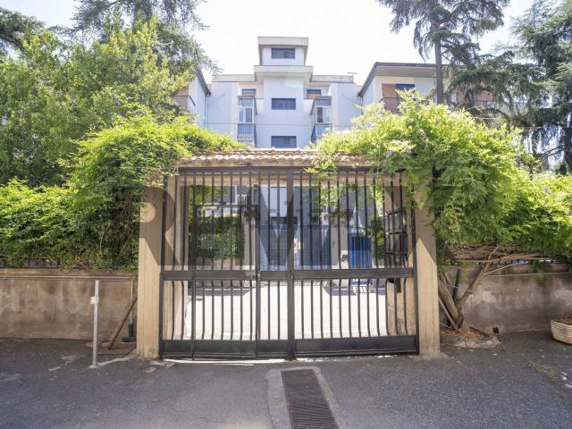 Appartamento in vendita di 146 m² in Via Arrigo Boito, 2