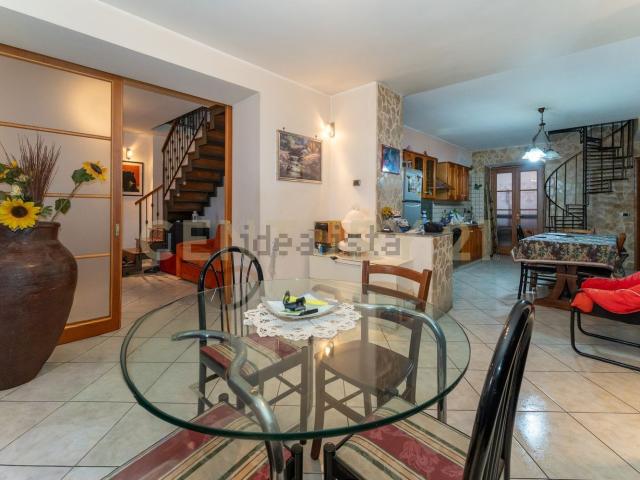 Appartamento in vendita di 146 m² in Via Giuseppe Verdi, 165