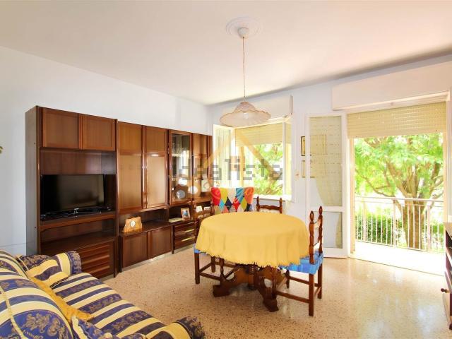 Appartamento in vendita di 146 m² in Via Giosuè Carducci, 15