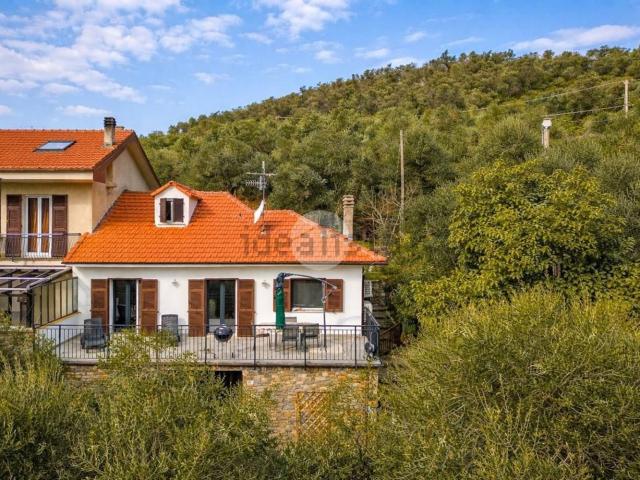 Appartamento in vendita di 146 m² in Via Don Luigi Orengo, 33