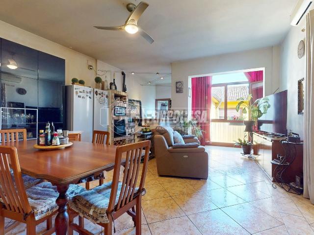 Appartamento in vendita di 146 m² in Via Dario Tassoni