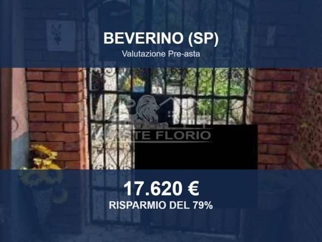 Appartamento in vendita di 146 m² in Via della Chiesa