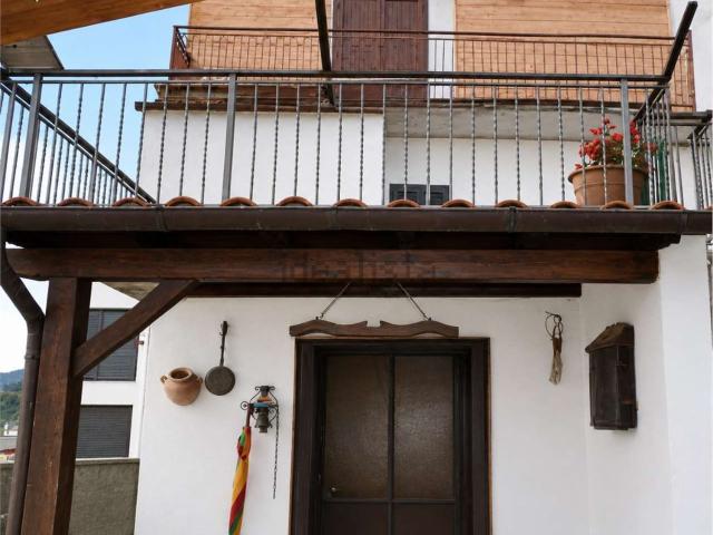 Appartamento in vendita di 146 m² in Via di Sotto, 6
