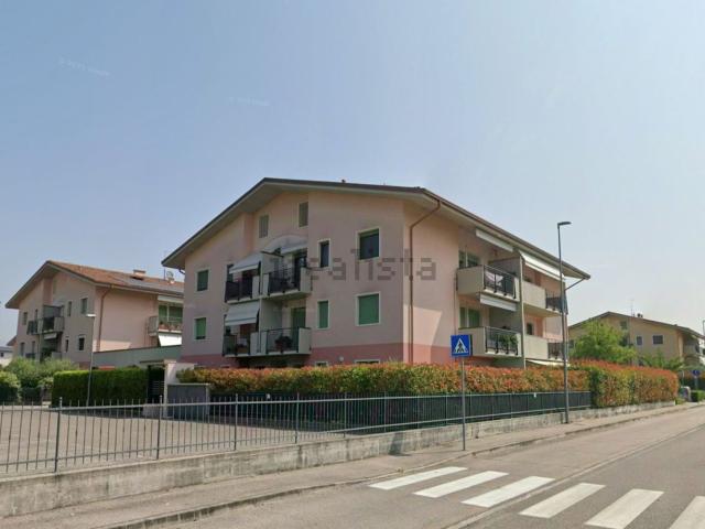 Appartamento in vendita di 146 m² in Via Dino Buzzati