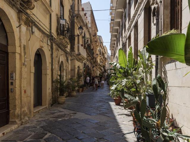 Appartamento in vendita di 146 m² in Via Dione