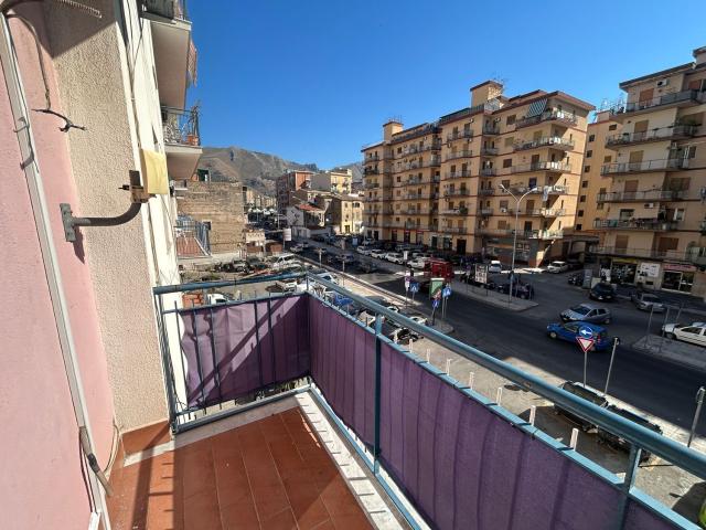 Appartamento in vendita di 146 m² in Via Oreto, 344