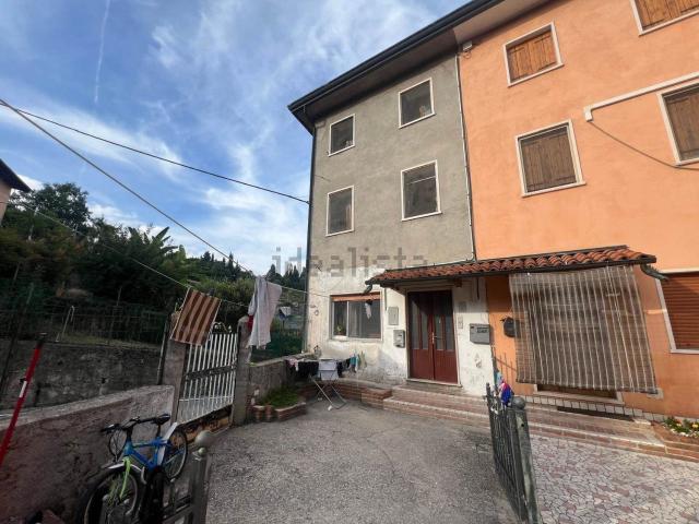Appartamento in vendita di 146 m² in Via Marconi, 9