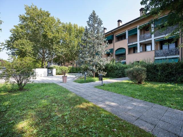 Appartamento in vendita di 146 m² in Via Roggia Renatella, 1