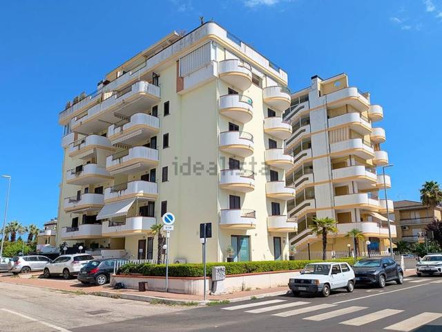 Appartamento in vendita di 146 m² in Via Toscana