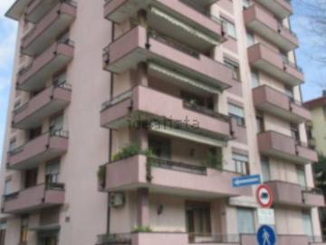 Appartamento in vendita di 146 m² in Via XXV Aprile