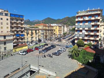 Appartamento in vendita di 146 m² in Via Zara