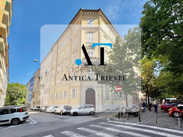 Appartamento in vendita di 146 m² in Viale Venti Settembre, 48