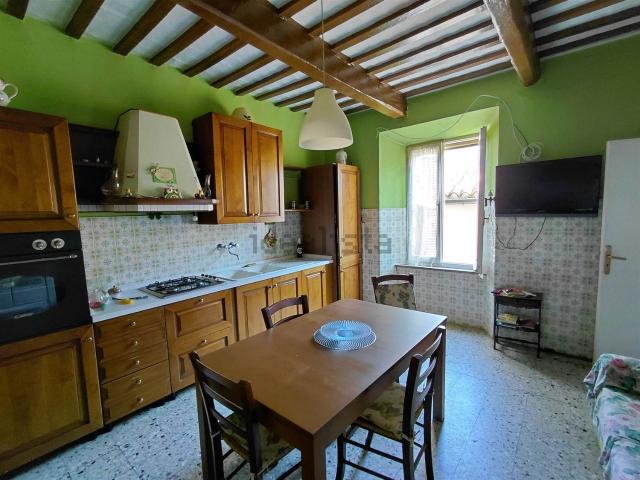 Appartamento in vendita di 146 m² in Frazione Serradica