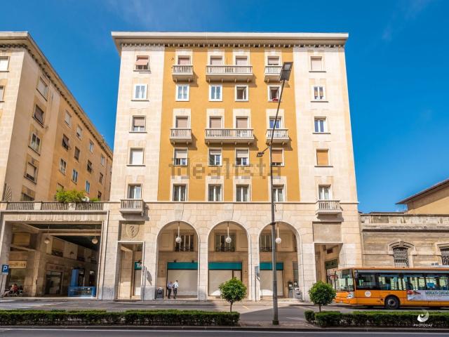 Appartamento in vendita di 146 m² in Galleria Enrico Ferri, 6