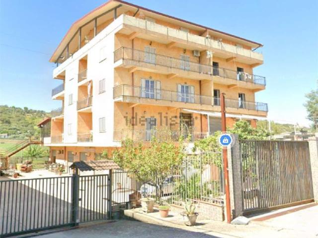 Appartamento in vendita di 146 m² in Strada Statale 19 delle Calabrie