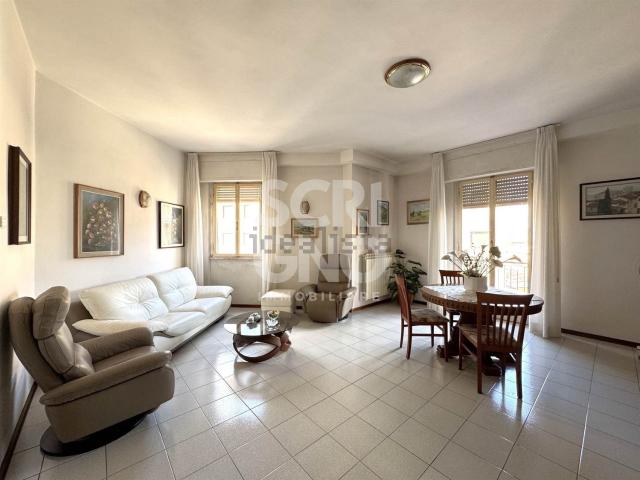 Appartamento in vendita di 147 m² in Via Galileo Galilei