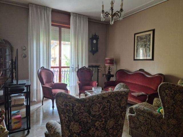 Appartamento in vendita di 147 m² in Via Castelfidardo