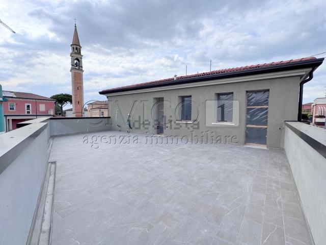Appartamento in vendita di 147 m² in Via Chiesa Rampazzo, 33