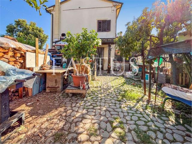Appartamento in vendita di 147 m² in Via del Falchero, 100