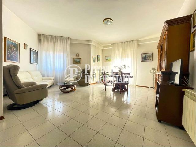 Appartamento in vendita di 147 m² in Via della Madonna