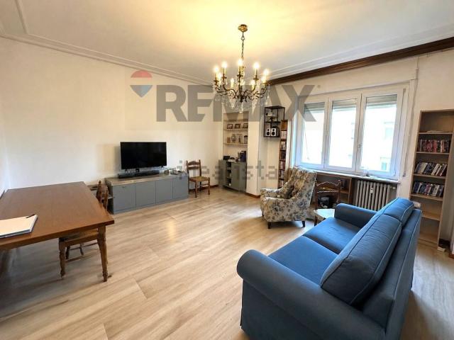 Appartamento in vendita di 147 m² in Via Emilio Usiglio, 7