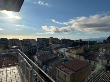 Appartamento in vendita di 147 m² in Via Ettore Vitale