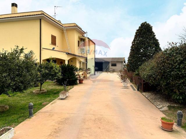Appartamento in vendita di 147 m² in Via Lungo Sisto, 19