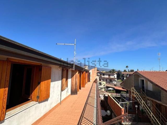 Appartamento in vendita di 147 m² in Via Maugeri