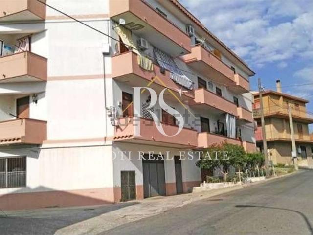 Appartamento in vendita di 150 m² in Via Nuova Messina, 159