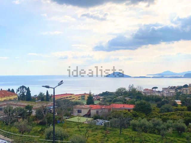 Appartamento in vendita di 147 m² in Via Solfatara