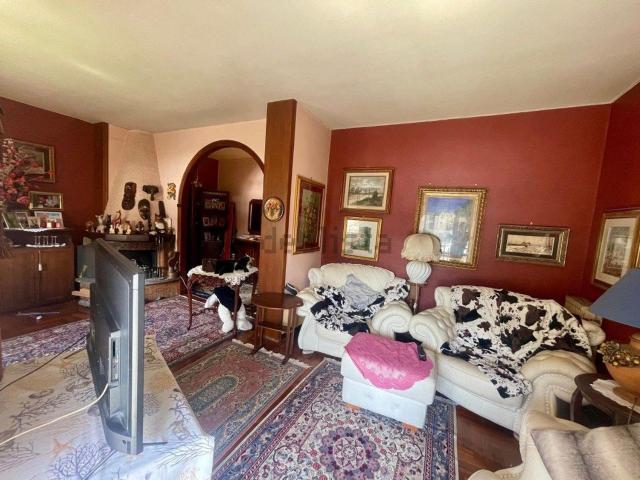Appartamento in vendita di 147 m² in Via Palmi