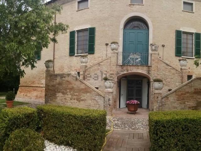 Appartamento in vendita di 147 m² in Via Petrosa, 126