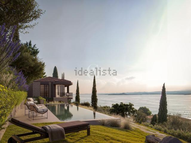 Appartamento in vendita di 147 m² in Via per Albisano