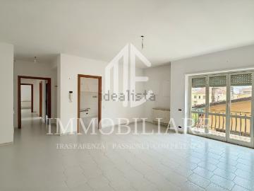 Appartamento in vendita di 147 m² in Via Roma, 110