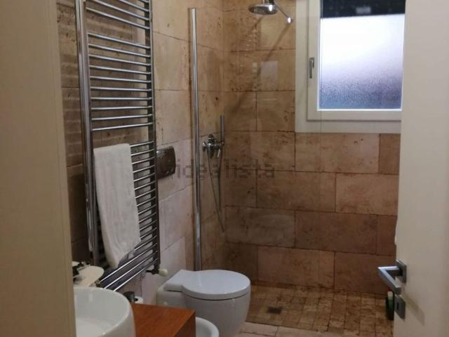Appartamento in vendita di 147 m² in Via Zermanese