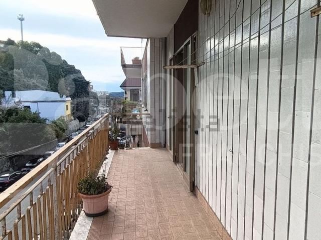 Appartamento in vendita di 147 m² in Viale Brutium, 16