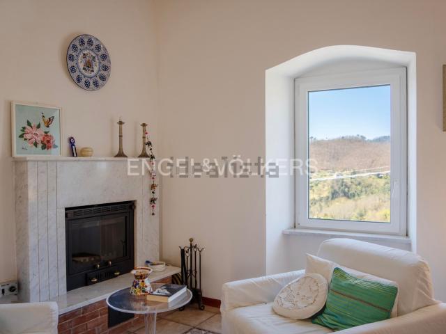 Appartamento in vendita di 147 m² in Strada Statale 1, 108