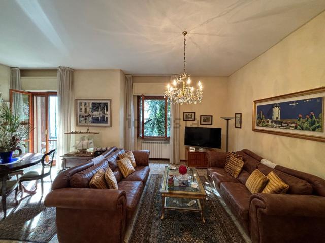 Appartamento in vendita di 148 m² in Via Commenda di Malta, 12