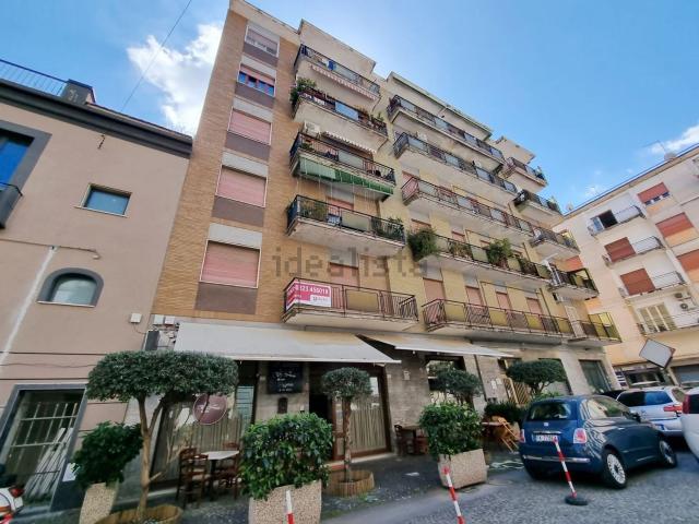 Appartamento in vendita di 148 m² in Via Cesare Battisti, 103