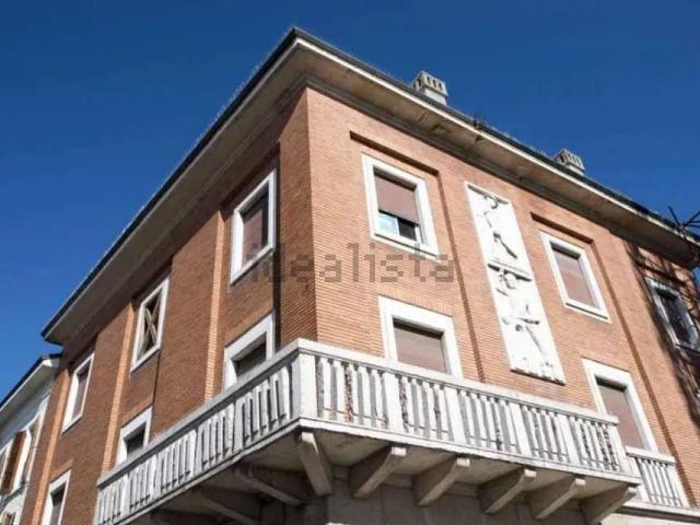 Appartamento in vendita di 148 m² in Via Cesare Battisti