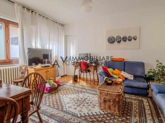 Appartamento in vendita di 148 m² in Via Aichino