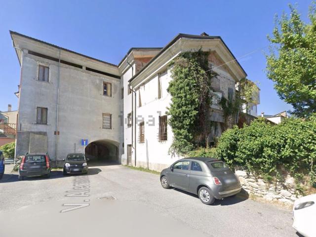 Appartamento in vendita di 148 m² in Via Aleramo, 232