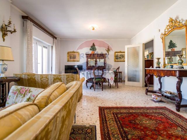 Appartamento in vendita di 148 m² in Via Aquileia, 34