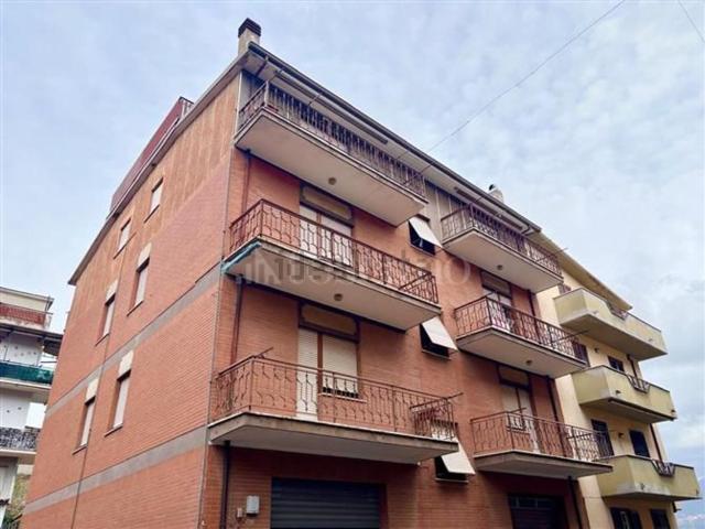 Appartamento in vendita di 148 m² in Via Bruno Buozzi
