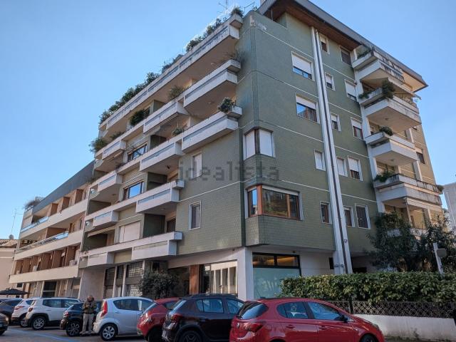 Appartamento in vendita di 148 m² in Via G. B. Damiani, 13