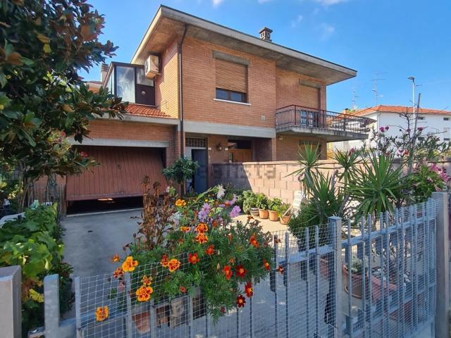 Appartamento in vendita di 148 m² in Via gonzaga, 4